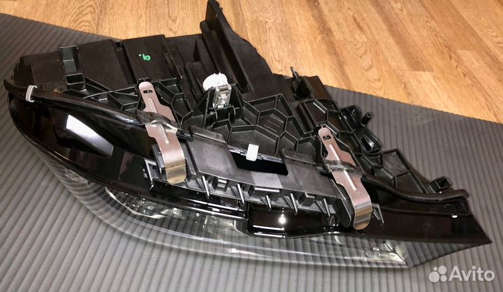 Лазерная фара левая 63118496163(LE16A6386) BMW G20