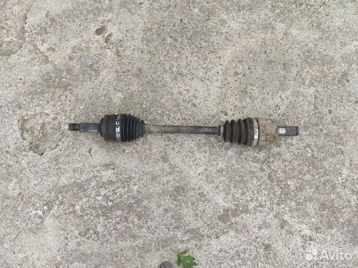 Привод левый на Хендай Солярис 2 механика