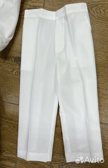 Классичечкий костюм для мальчика 92-98