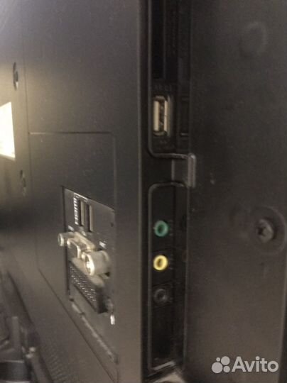 Телевизор Sharp LC-32LE140RUX