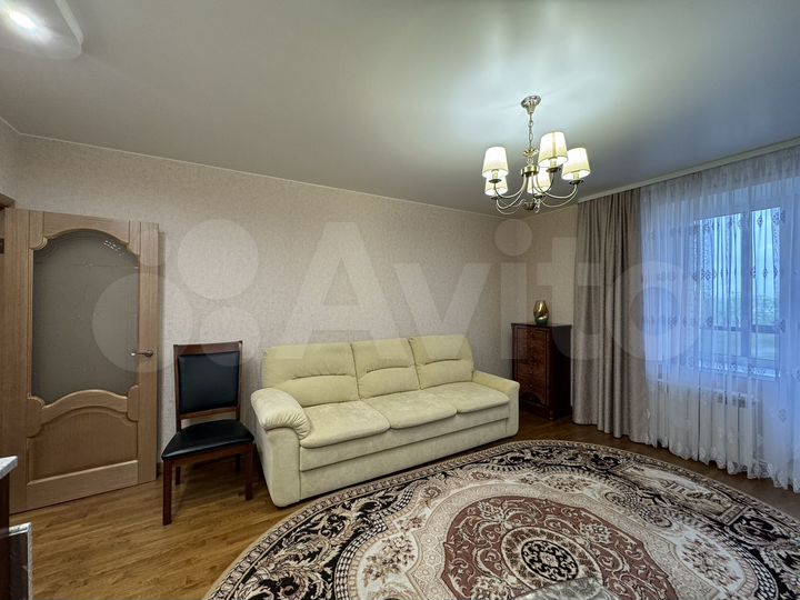 2-к. квартира, 48 м², 8/13 эт.