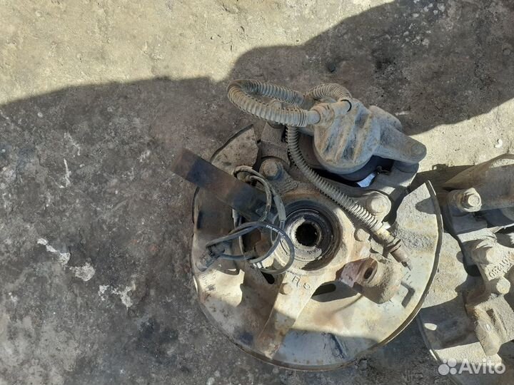 Поворотный кулак на Geely Emgrand EC7