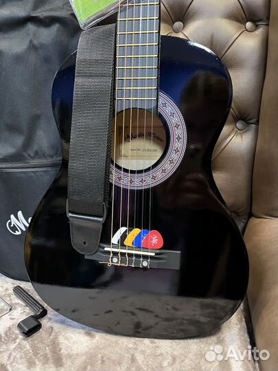 Гитарный набор 3/4 с аксессуарами