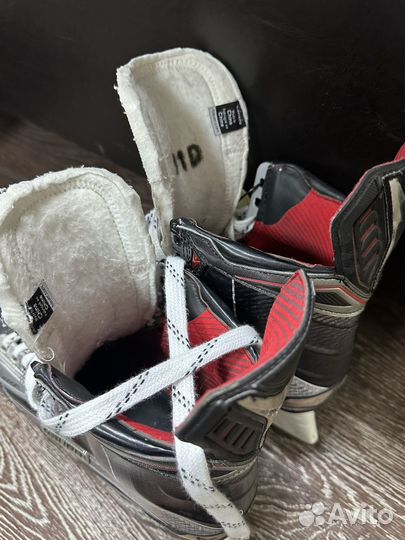Хоккейные коньки bauer