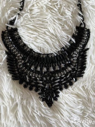 Колье ожерелье