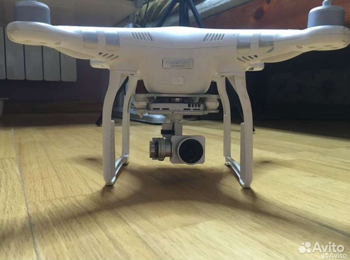 Квадрокоптер DJI Phantom 3 Advanced