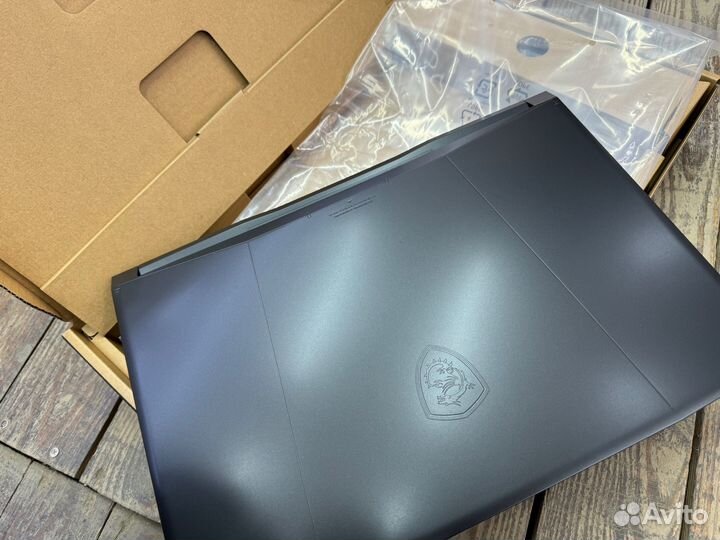 Ноутбук игровой MSI Katana 17,3