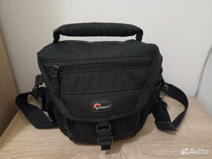 Сумка Lowepro Nova 140 AW для фотоаппарата