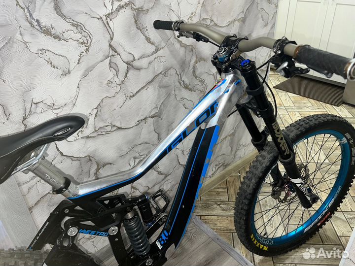 Giant glory 2014 World Cap