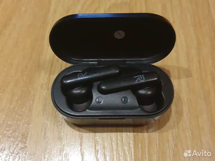 Беспроводные наушники Realme