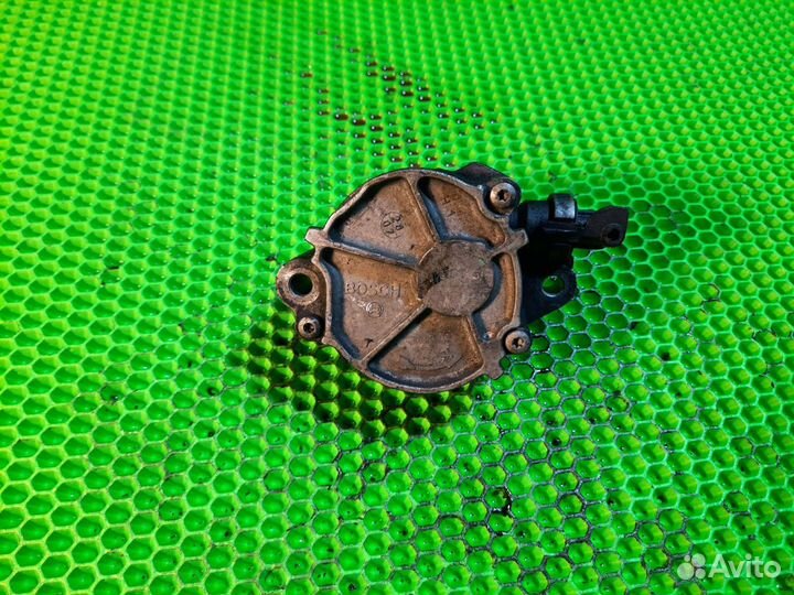 Вакуумный насос Peugeot Partner