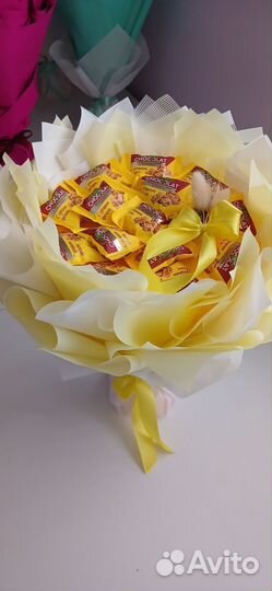 Сладкий букет из конфет