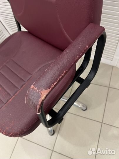 Парикмахерское кресло