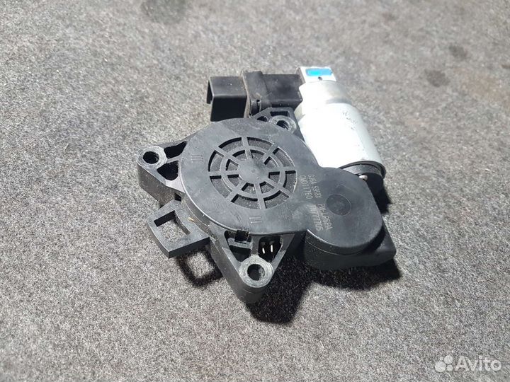 Моторчик стеклоподьемника mazda CX-7