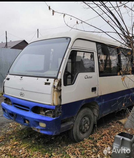 Hyundai H-1 2.5 МТ, 1998, 20 000 км