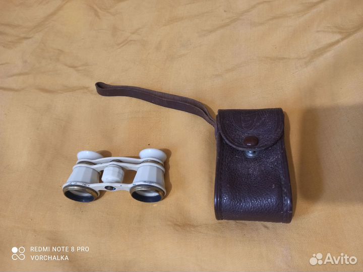 Бинокль театральный