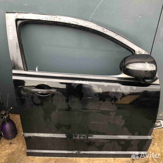 Дверь передняя правая Dodge Caliber 2010