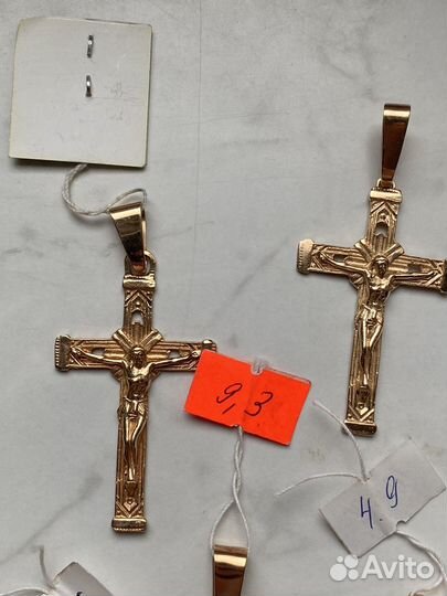 Золотой крест 585