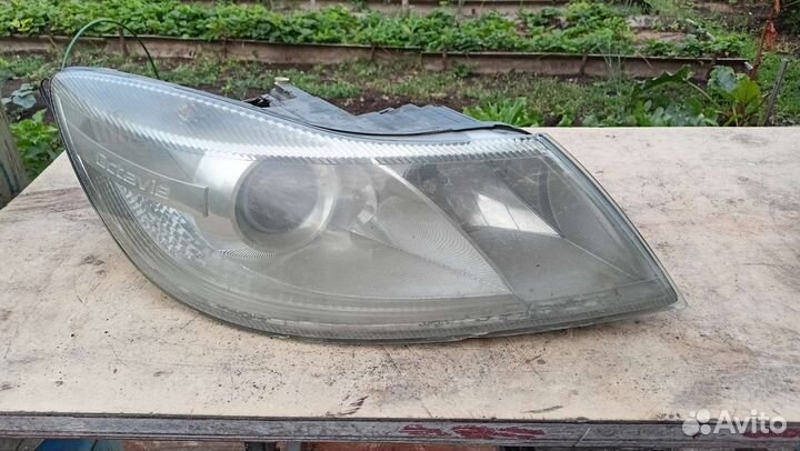 Фара правая octavia a5