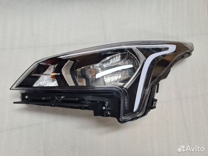 Фара левая Kia Rio 4 рестайлинг 2020