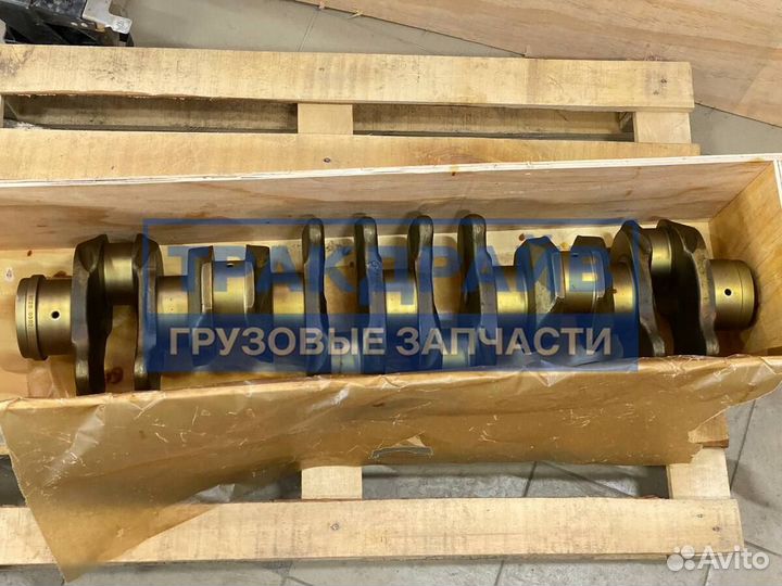 Коленвал Ман с моторами D2676