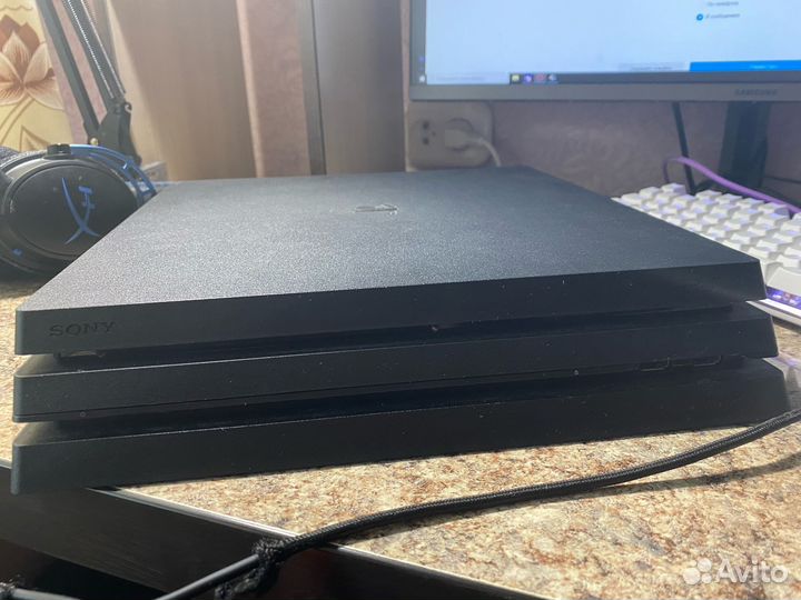 PS4 pro прошитая 1tb GoldHen 9.00