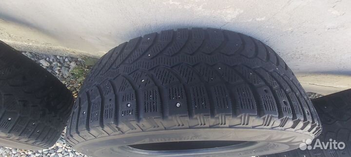 Bridgestone Blizzak Spike-01 185/65 R15