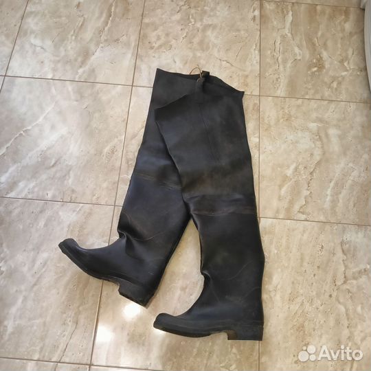 Резиновые сапоги. 27.р