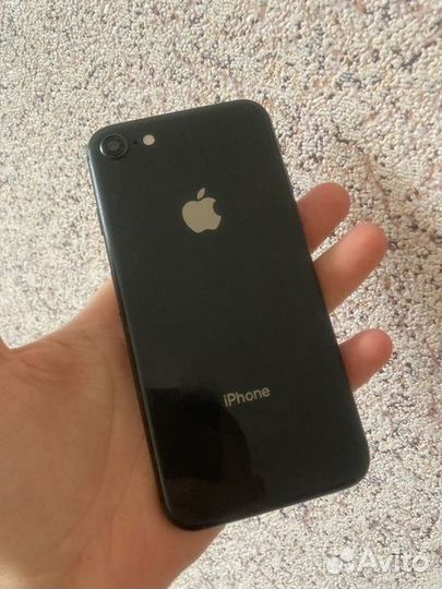 iPhone 8, 64 ГБ