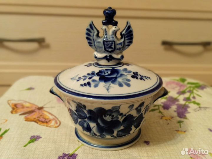 Гжель оригинал. Шкатулка конфетница двуглавый орел