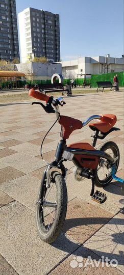 Детский велосипед bmw