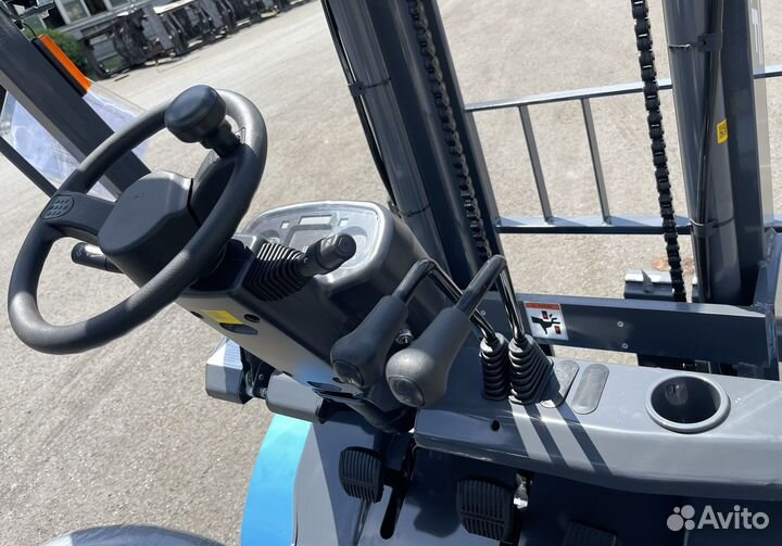 Вилочный погрузчик TRF D35-3x, 2023