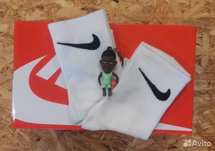 Ароматизированные носки Nike в коробке с брелком