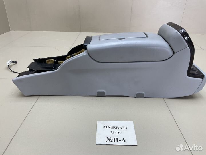 Центральная консоль Maserati Quattroporte 5 M139