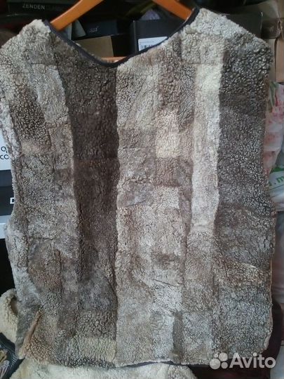 Шубы мутоновые, безрукавки мех, мутон воротники