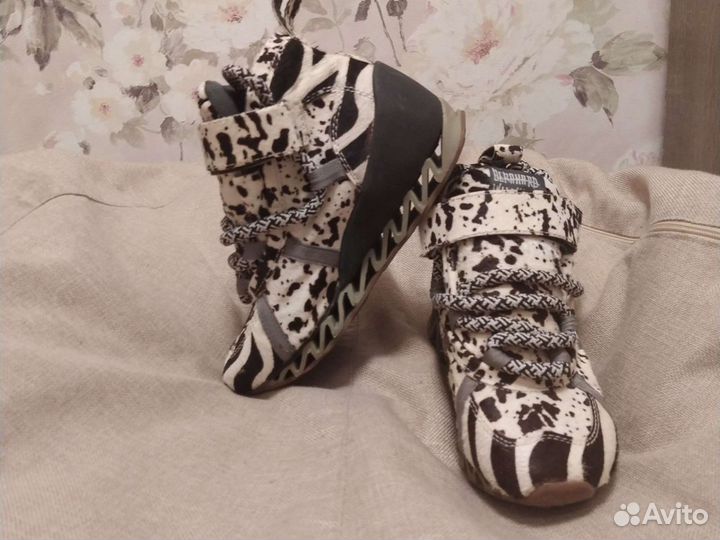 Фирменная обувь, в отличном состоянии