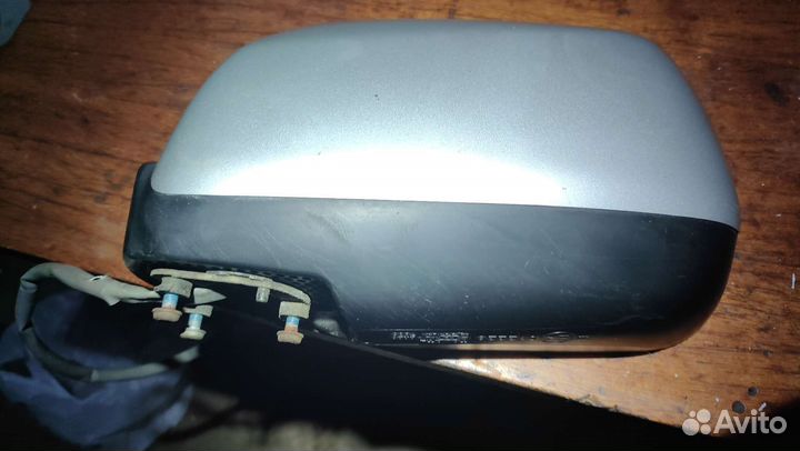 Зеркало левое Toyota Sienta 2003-2006