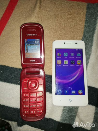 Samsung Z1 SM-Z130H, 4 ГБ