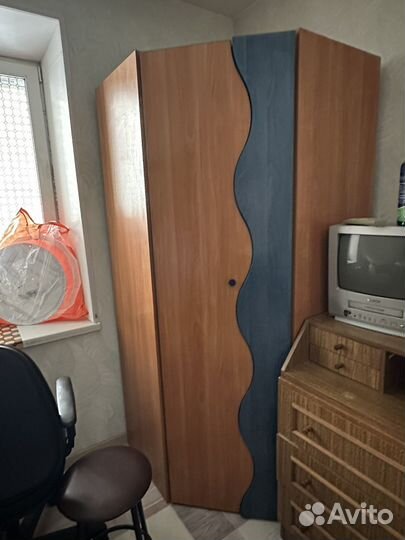 Комплект детской мебели бу