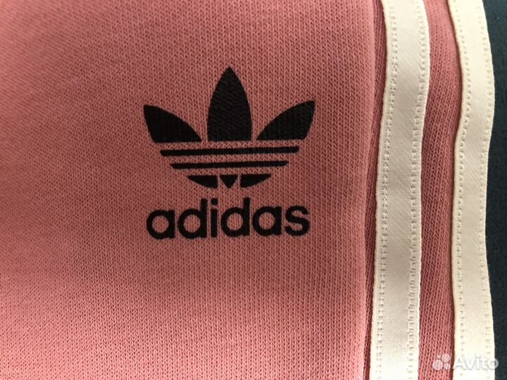 Спортивный костюм для девочки