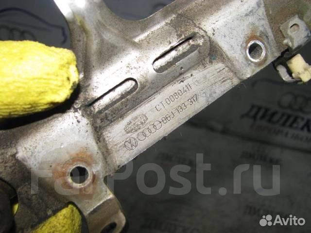 Рейка топливная (рампа) VW Passat (B6) 2005-2010