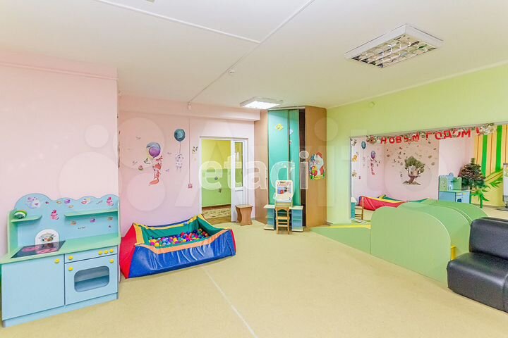 Продам помещение свободного назначения, 327.7 м²