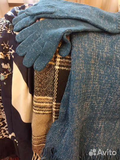 Шарфы и палантины