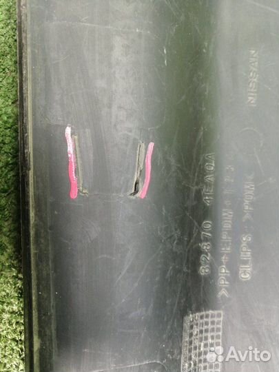 Молдинг двери передний правый Nissan Qashqai