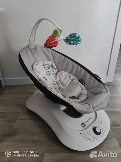 Детские электронные качели 4moms