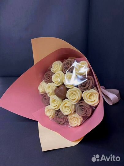 Шоколадные Розы - 19 шт в Букете