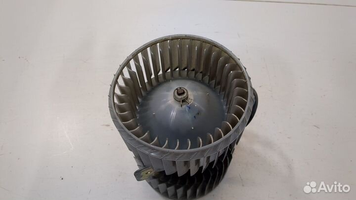 Двигатель отопителя Audi A8 (D2)