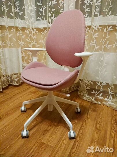 Компьютерное кресло Хаттельфель IKEA розовый