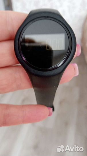 Часы с шагомером