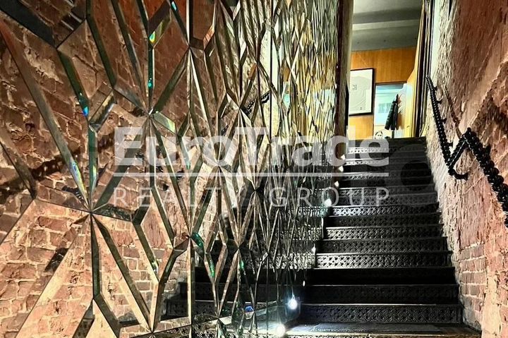 Сдам торговое помещение, 353 м²